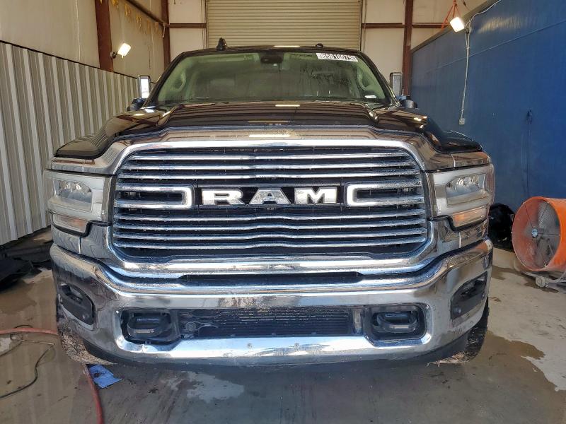 3C6UR5FL2KG615497 - 2019 RAM 2500 LARAMIE BLACK photo 5