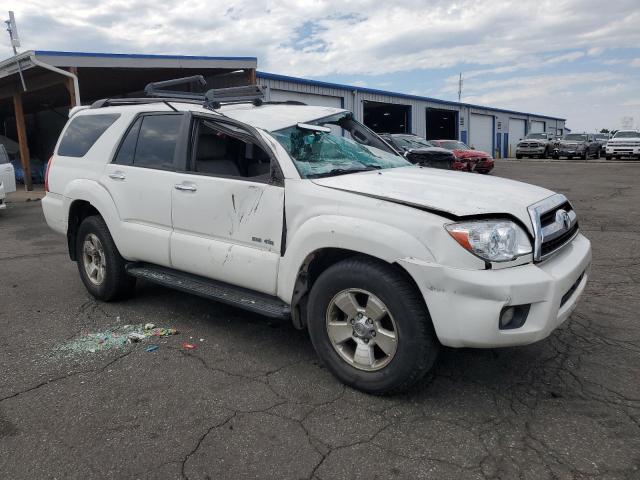 JTEBU14R068060622 - 2006 TOYOTA 4RUNNER SR5 WHITE photo 4
