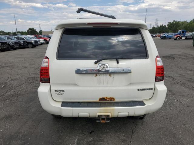 JTEBU14R068060622 - 2006 TOYOTA 4RUNNER SR5 WHITE photo 6