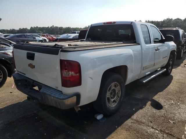 1GCEC19C87Z565067 - 2007 CHEVROLET SILVERADO C1500 WHITE photo 3