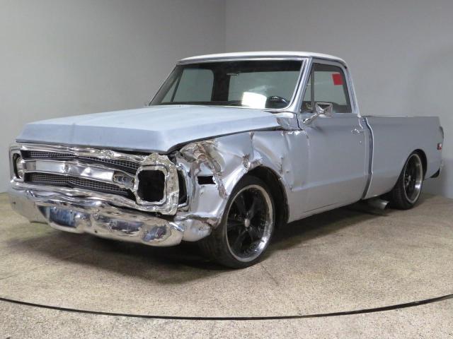 CE149Z817194 - 1969 CHEVROLET C-10 SILVER photo 2