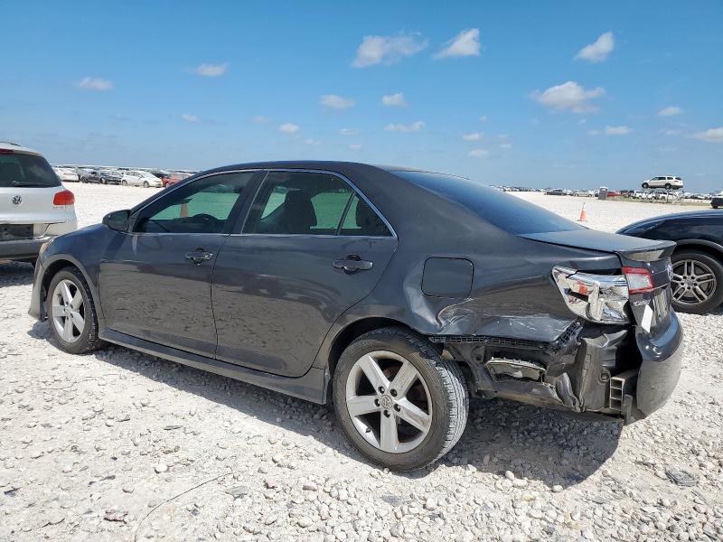 4T1BF1FK8CU097396 - 2012 TOYOTA CAMRY BASE رمادي صورة 2