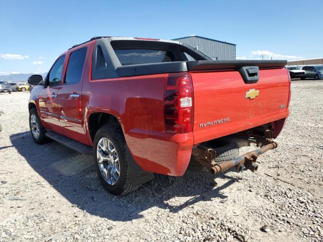 3GNTKGE75CG167337 - 2012 CHEVROLET AVALANCHE LTZ RED photo 2