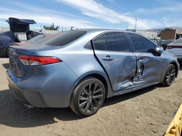 JTDBCMFE1S3080002 - 2025 TOYOTA COROLLA LE GRAY photo 3