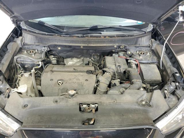 JA4AP3AU8JU005762 - 2018 MITSUBISHI OUTLANDER ES BLACK photo 11