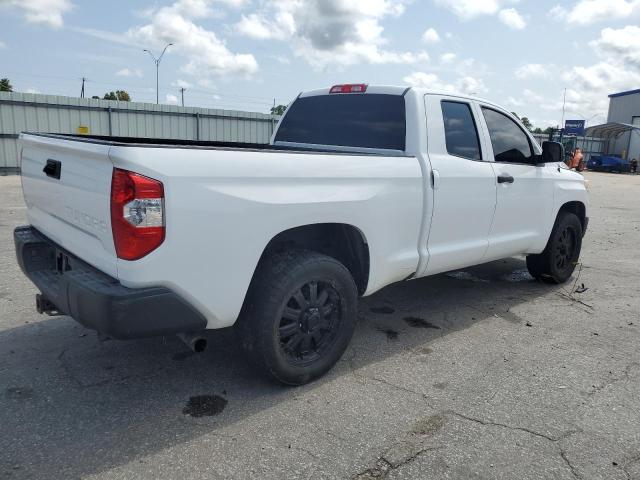 5TFRM5F12GX101034 - 2016 TOYOTA TUNDRA DOUBLE CAB SR/SR5 WHITE photo 3