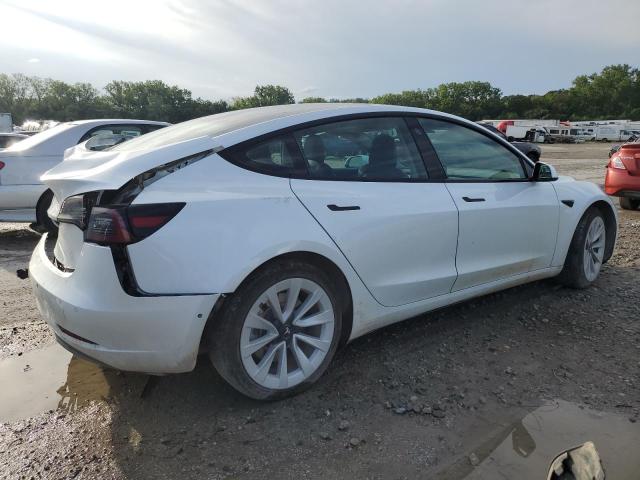 5YJ3E1EAXNF145707 - 2022 TESLA MODEL 3 WHITE photo 3