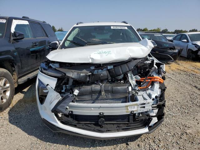 1G1FY6S05P4147042 - 2023 CHEVROLET BOLT EUV LT WHITE photo 5