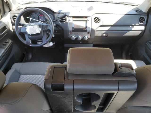 5TFRM5F1XFX084143 - 2015 TOYOTA TUNDRA DOUBLE CAB SR/SR5 SILVER photo 8