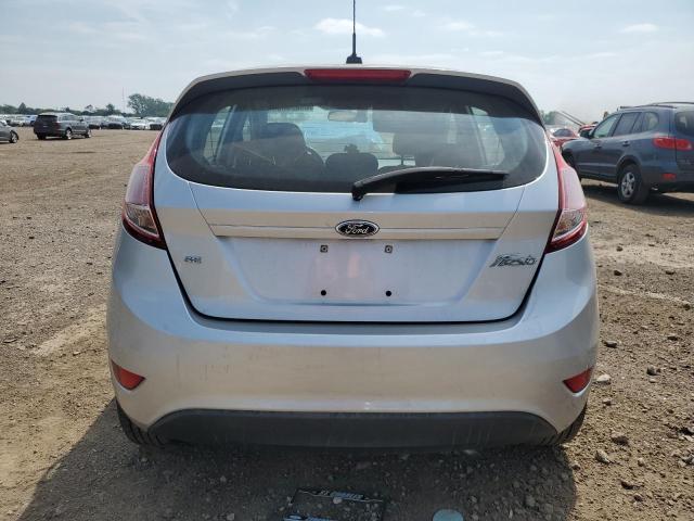 3FADP4EJ4FM219979 - 2015 FORD FIESTA SE SILVER photo 6