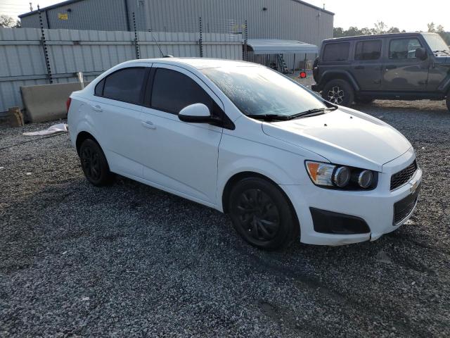 1G1JA5SH3G4116743 - 2016 CHEVROLET SONIC LS WHITE photo 4