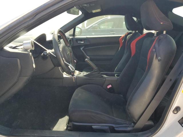 JF1ZNAA19D1701065 - 2013 TOYOTA SCION FR-S თეთრი ფოტო 7