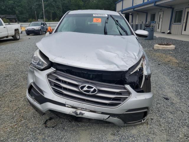 5XYZTDLB8JG539223 - 2018 HYUNDAI SANTA FE S SILVER photo 5