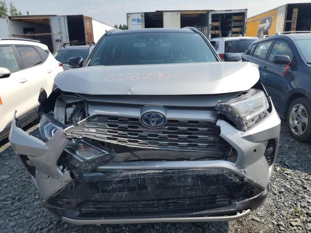 2T3RWRFVXKW045846 - 2019 TOYOTA RAV4 XLE SILVER photo 5