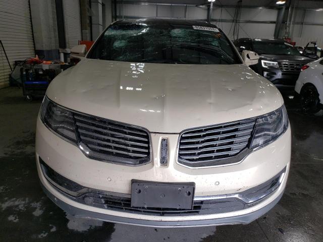 2LMTJ8LR2GBL50032 - 2016 LINCOLN MKX RESERVE CREAM photo 5