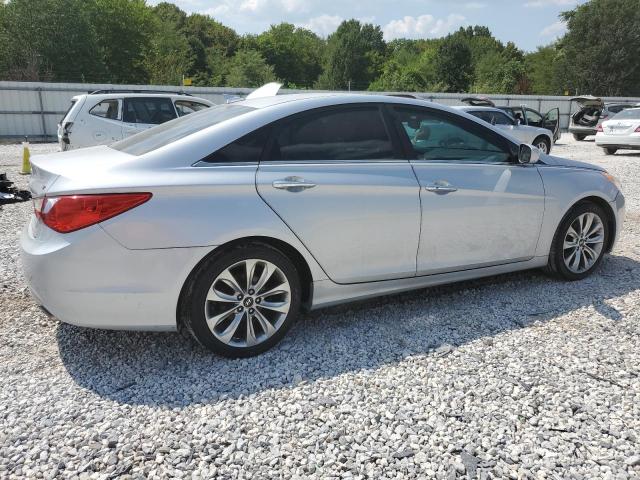 5NPEC4AB9CH418875 - 2012 HYUNDAI SONATA SE SILVER photo 3