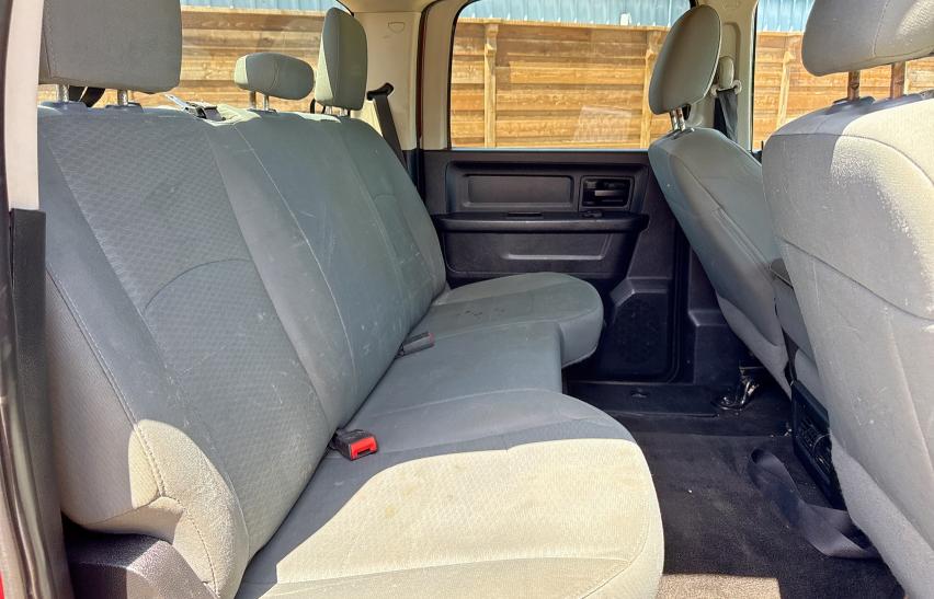 3C6UR5CL1FG628381 - 2015 RAM 2500 ST RED photo 6