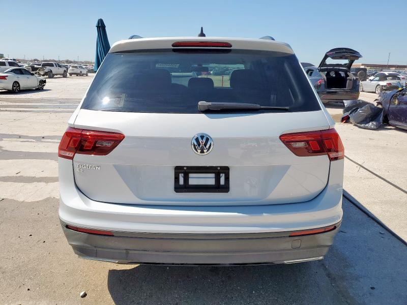 3VV3B7AXXKM062289 - 2019 VOLKSWAGEN TIGUAN SE Silber Foto 6