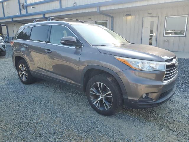 5TDKKRFH9GS157005 - 2016 TOYOTA HIGHLANDER XLE GRAY photo 4