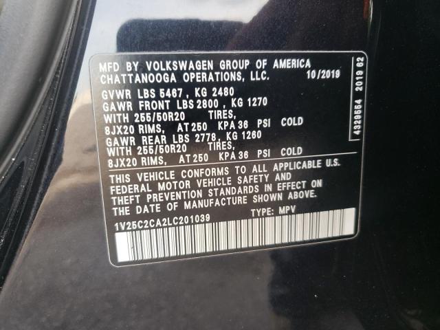 1V25C2CA2LC201039 - 2020 VOLKSWAGEN ATLAS CROS SE Schwarz Foto 13
