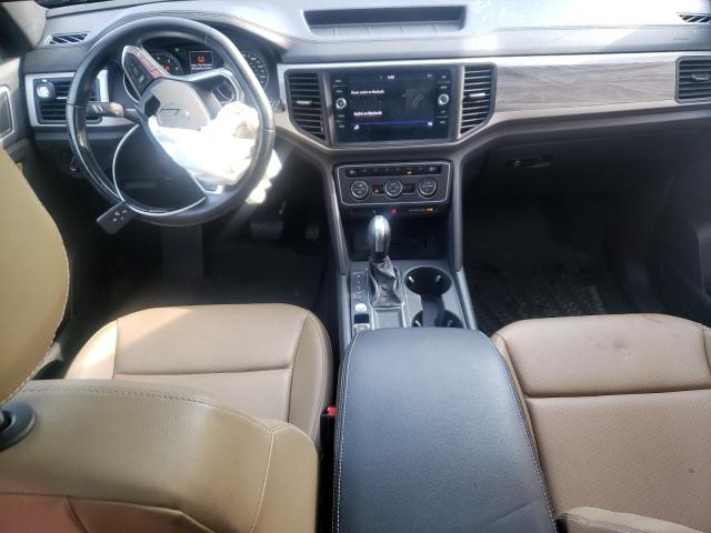 1V25C2CA2LC201039 - 2020 VOLKSWAGEN ATLAS CROS SE Schwarz Foto 8