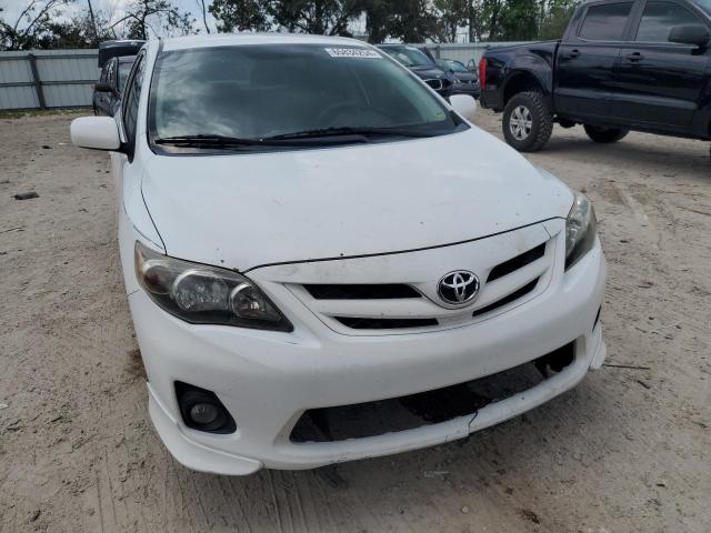 2T1BU4EE6BC620319 - 2011 TOYOTA COROLLA BASE WHITE photo 5