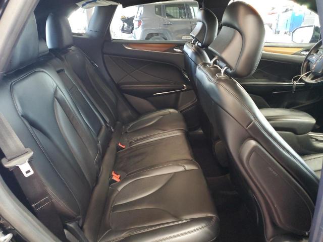 5LMCJ2D92HUL57823 - 2017 LINCOLN MKC SELECT BLACK photo 11