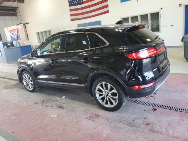 5LMCJ2D92HUL57823 - 2017 LINCOLN MKC SELECT BLACK photo 2