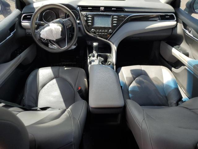 4T1B11HKXJU036060 - 2018 TOYOTA CAMRY L 银色 照片 8