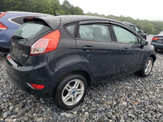 3FADP4EJ9JM122852 - 2018 FORD FIESTA SE BLACK photo 3