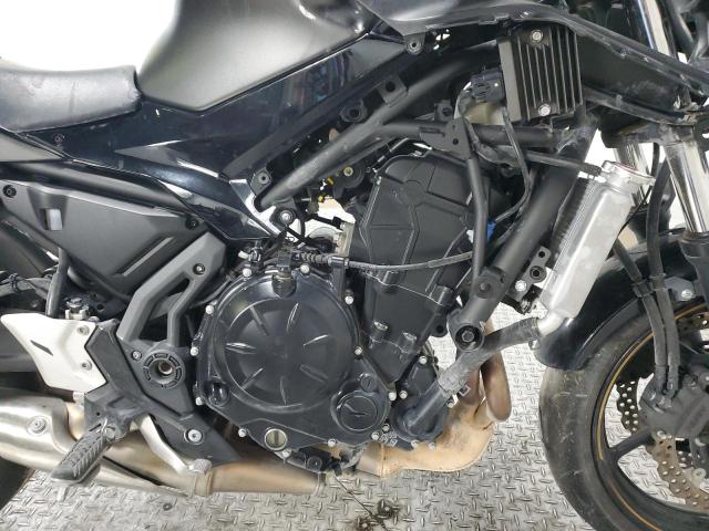 ML5EXER12PDA88723 - 2023 KAWASAKI EX650 R Қара фото 5