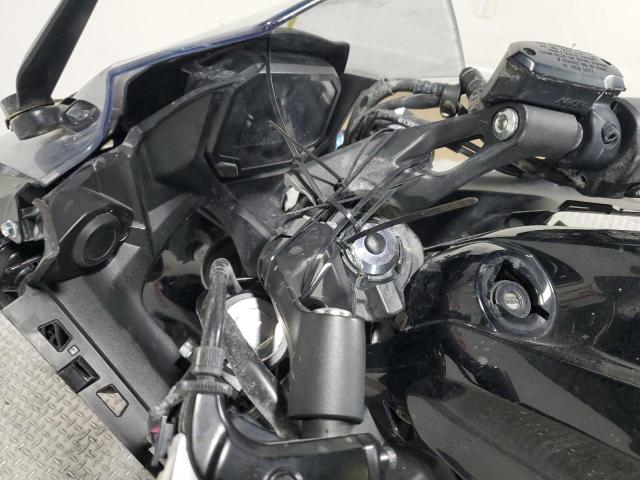 ML5EXER12PDA88723 - 2023 KAWASAKI EX650 R Қара фото 9