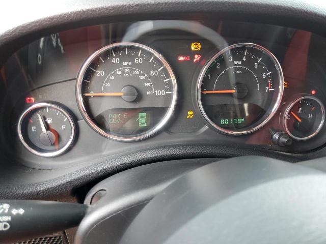 1C4BJWEG4JL903136 - 2018 JEEP WRANGLER U SAHARA BLACK photo 9