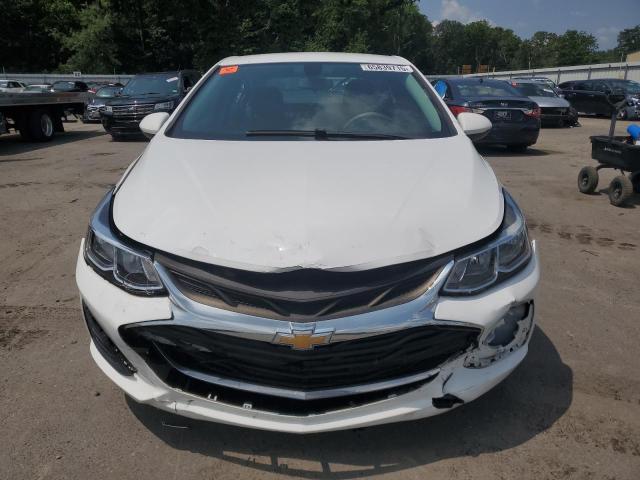 1G1BC5SMXK7150648 - 2019 CHEVROLET CRUZE LS WHITE photo 5