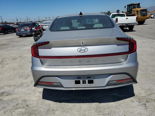 5NPEG4JA0LH053840 - 2020 HYUNDAI SONATA SE SILVER photo 6