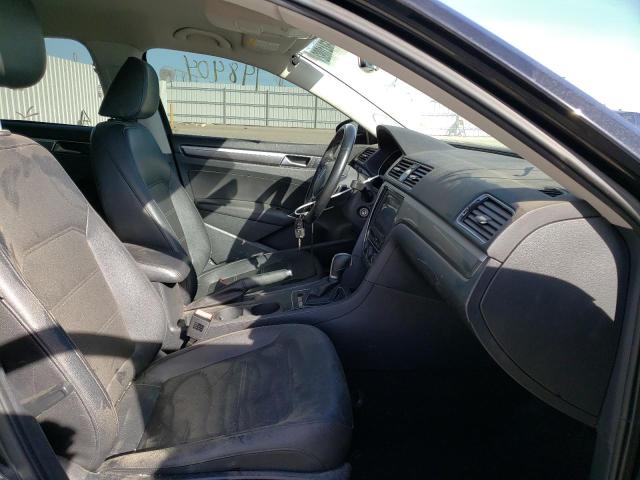 1VWDT7A3XHC010178 - 2017 VOLKSWAGEN PASSAT R-LINE შავი ფოტო 5