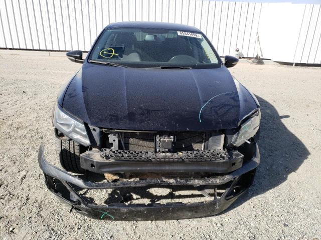 1VWDT7A3XHC010178 - 2017 VOLKSWAGEN PASSAT R-LINE შავი ფოტო 9