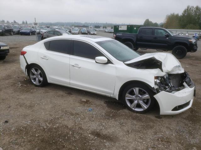 19VDE1F37FE002296 - 2015 ACURA ILX 20 WHITE photo 4