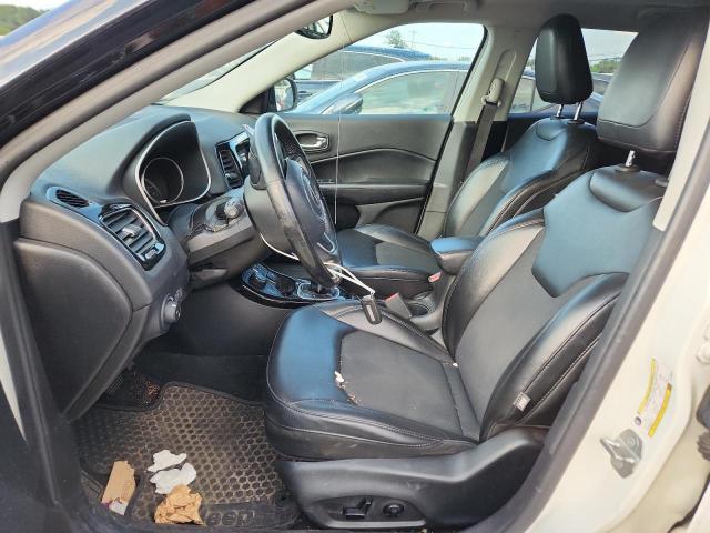 3C4NJDBB6KT745060 - 2019 JEEP COMPASS LATITUDE Білий фото 7