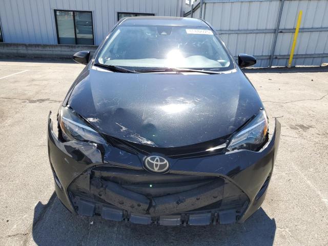 5YFBURHE2JP782892 - 2018 TOYOTA COROLLA L BLACK photo 5