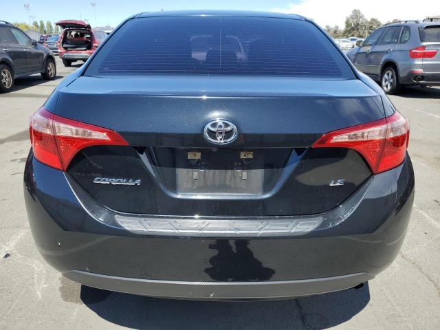 5YFBURHE2JP782892 - 2018 TOYOTA COROLLA L BLACK photo 6
