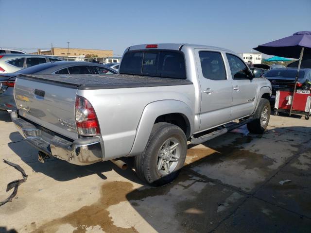 5TFJU4GN3DX031547 - 2013 TOYOTA TACOMA DOUBLE CAB PRERUNNER SILVER photo 3