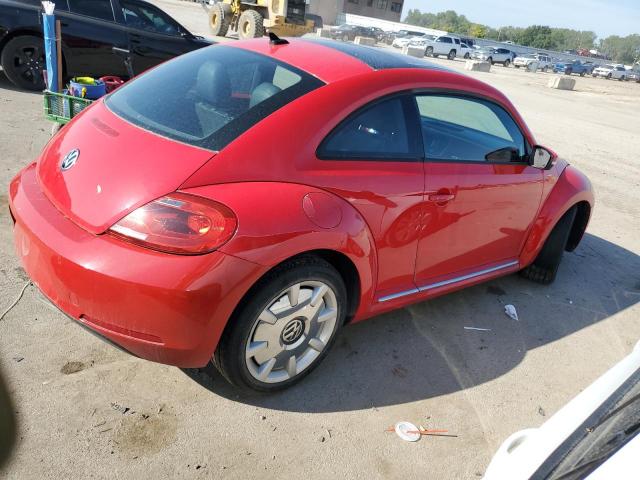 3VWJX7AT8DM607040 - 2013 VOLKSWAGEN BEETLE RED photo 3