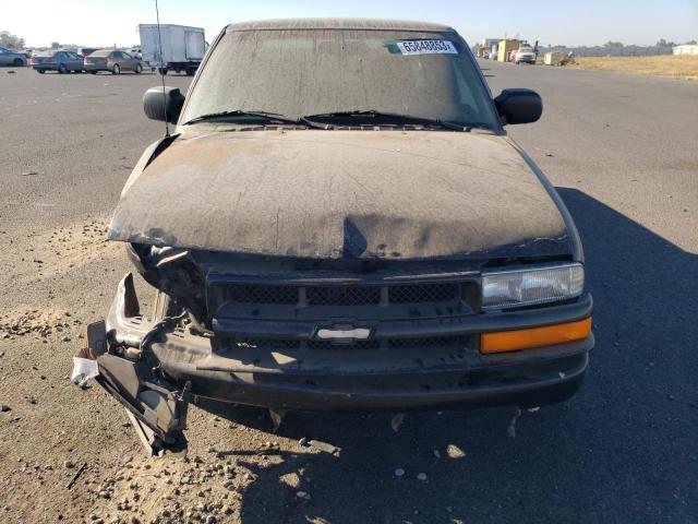 1GCCS19W2Y8100991 - 2000 CHEVROLET S TRUCK S10 BLACK photo 5