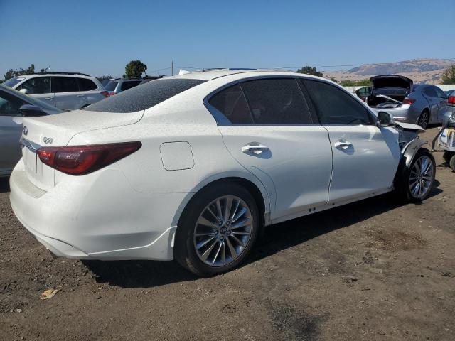 JN1EV7AP2KM512272 - 2019 INFINITI Q50 LUXE WHITE photo 3