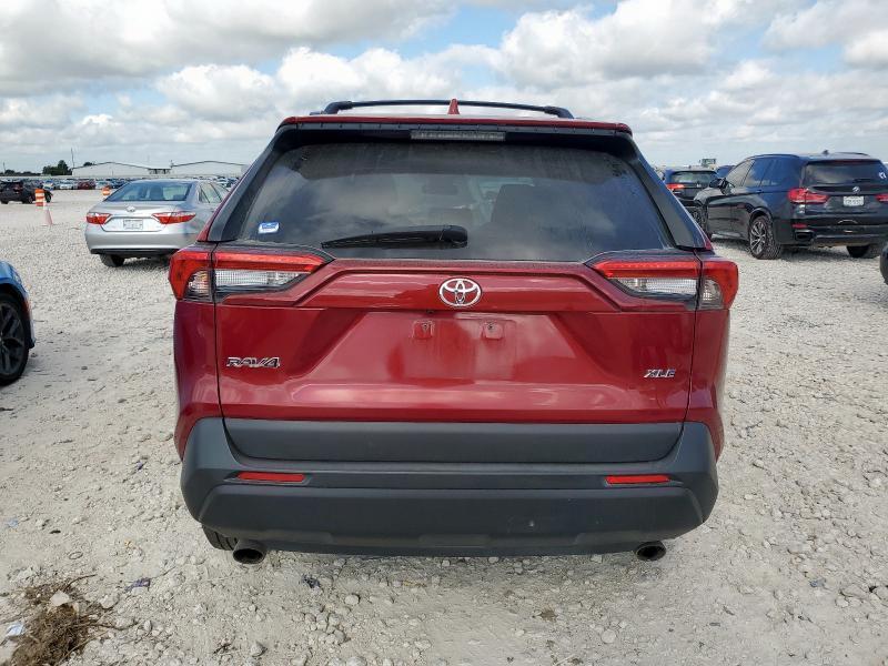 2T3W1RFV3LC033414 - 2020 TOYOTA RAV4 XLE RED photo 6