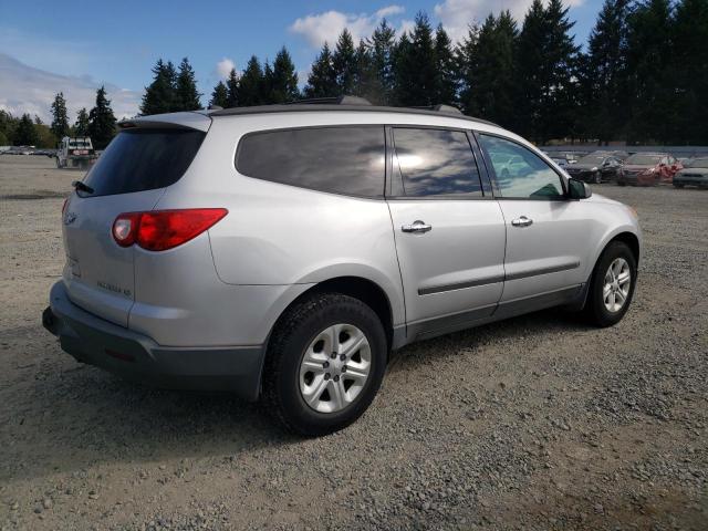 1GNLVEED8AS147364 - 2010 CHEVROLET TRAVERSE LS SILVER photo 3