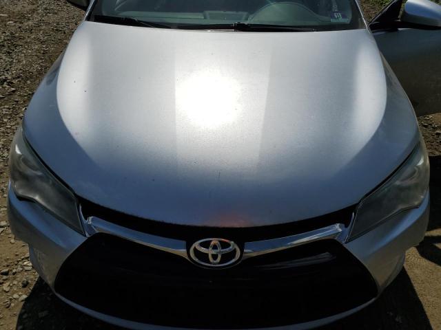 4T1BF1FK8HU396362 - 2017 TOYOTA CAMRY LE SILVER photo 11