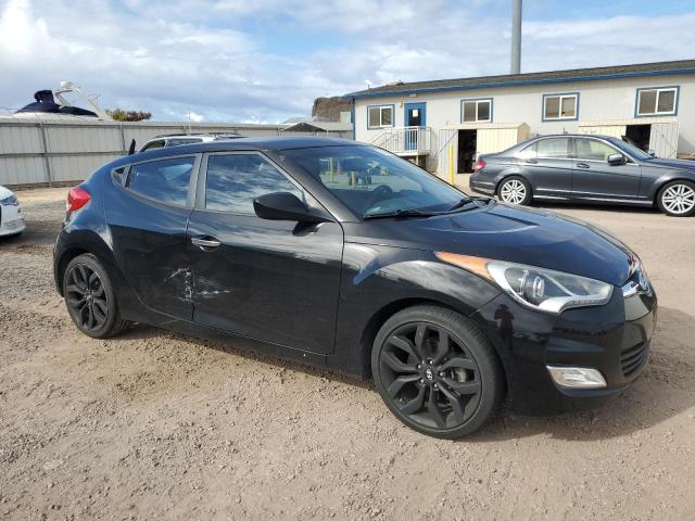 KMHTC6AD2FU220312 - 2015 HYUNDAI VELOSTER შავი ფოტო 4