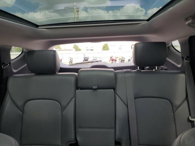 5XYZWDLA5JG554793 - 2018 HYUNDAI SANTA FE S WHITE photo 10